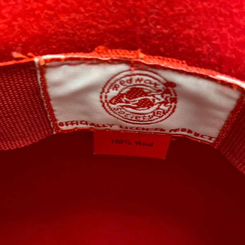 REDUCED- Red Womens 100% Wool Fedora Style Hat - Nice!